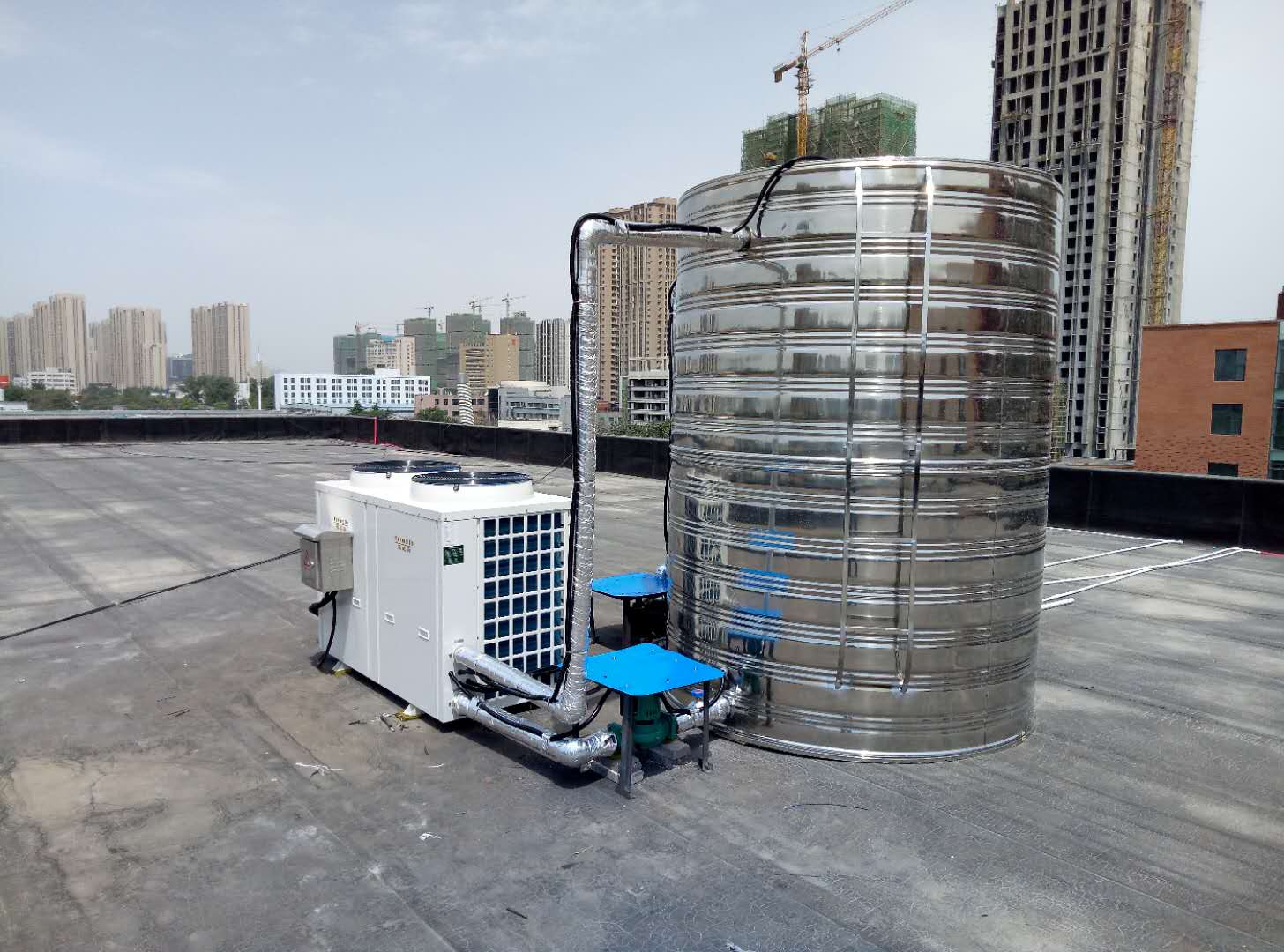 酒店、賓館洗浴熱水用什么好，福威斯空氣能熱水器*佳選擇